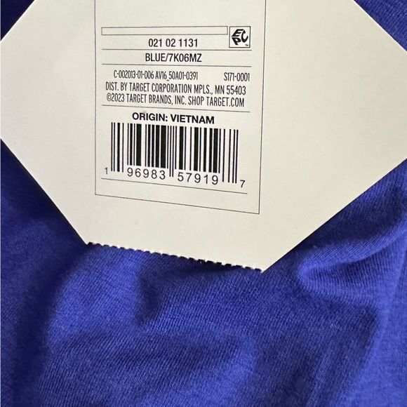 2/$20   Ava & Viv Short Sleeve V-Neck Front Twist T-Shirt - Blue - Picture 4 of 5